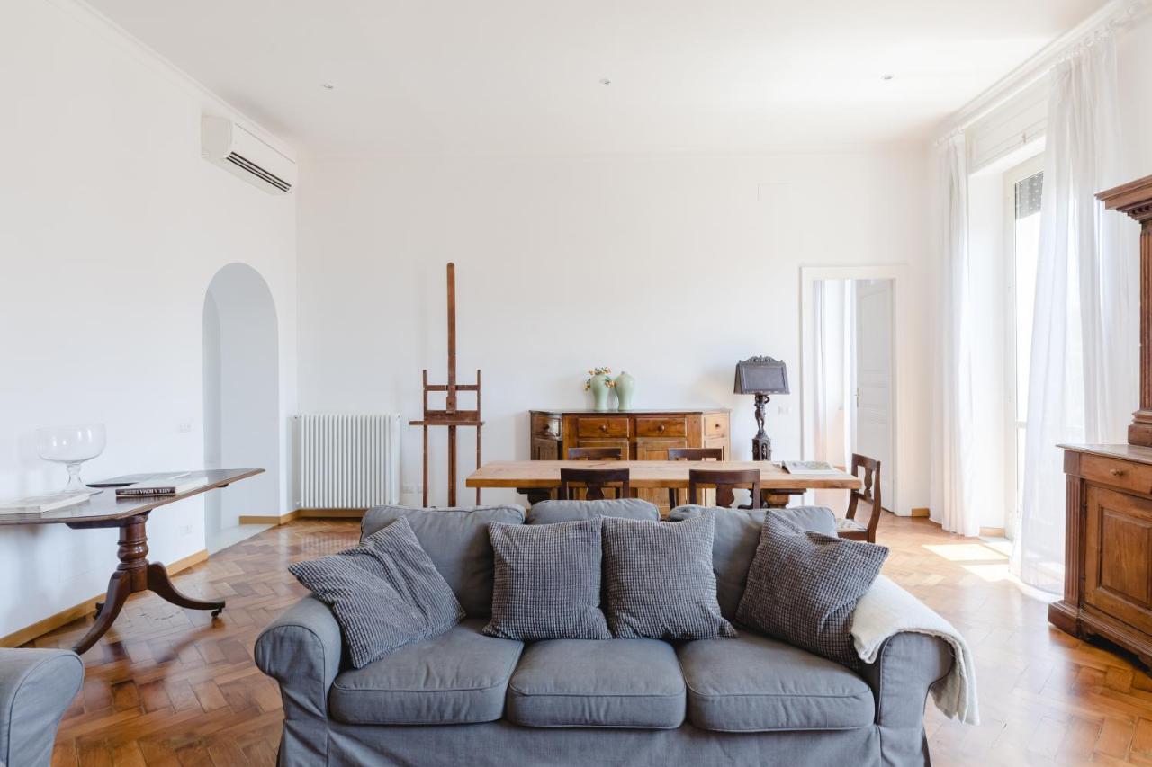 Apartment Elegante E Classico Attico Con Terrazzo Privato Vicino Al Vaticano