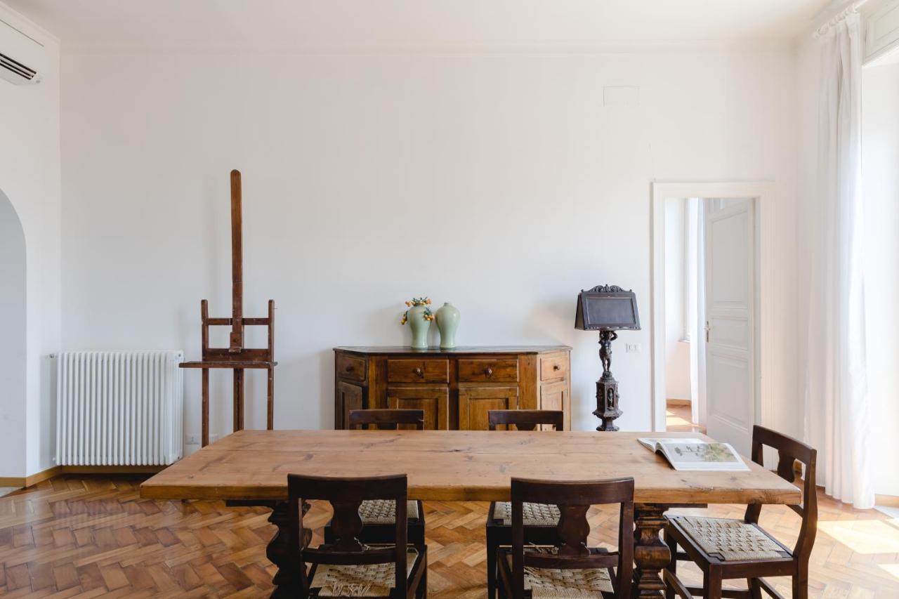 Elegante E Classico Attico Con Terrazzo Privato Vicino Al Vaticano Apartment Rom